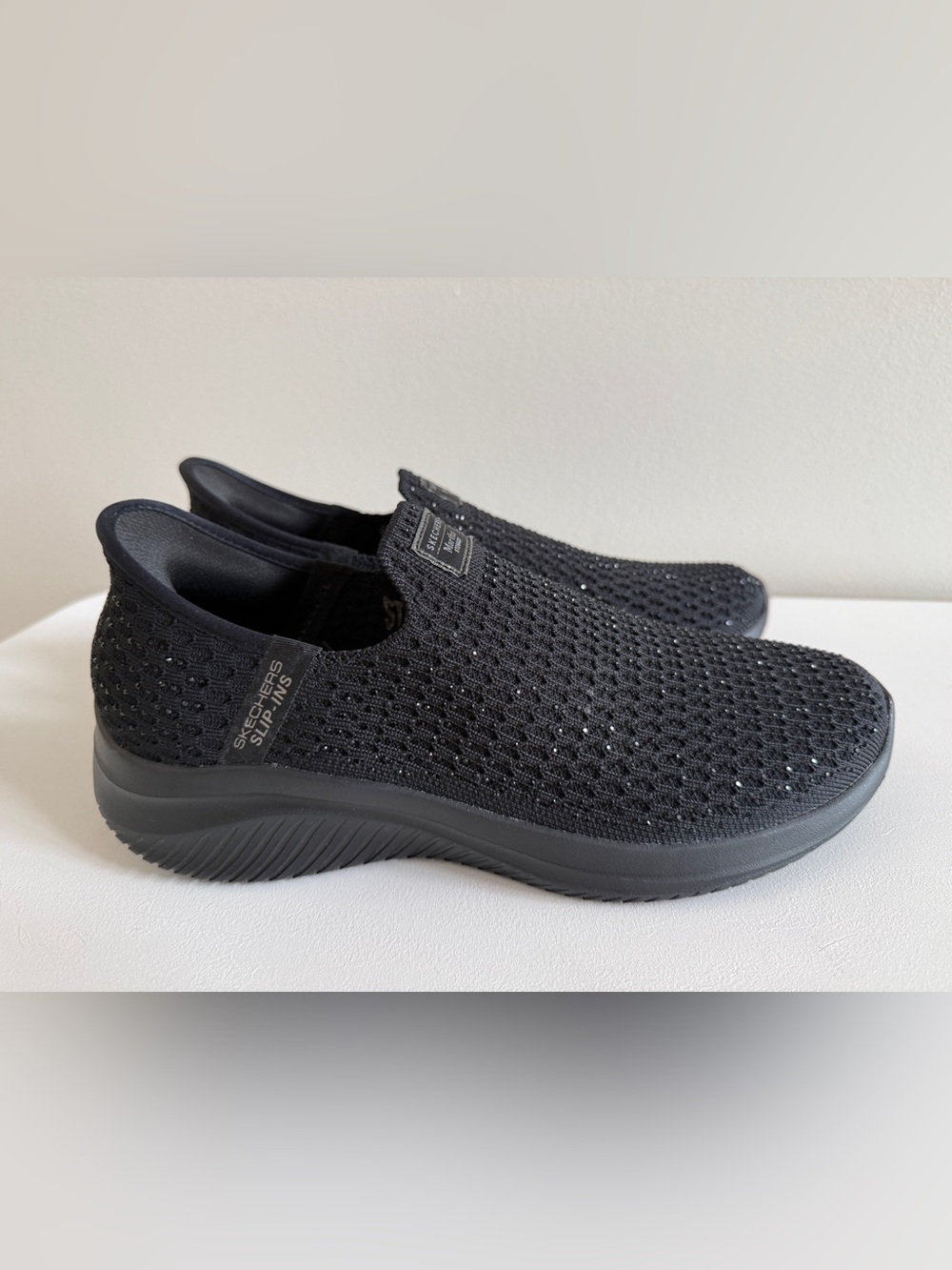 SKECHERS Slip-Ins Martha Stewart: Bedford Genuine Gem Black Size 9